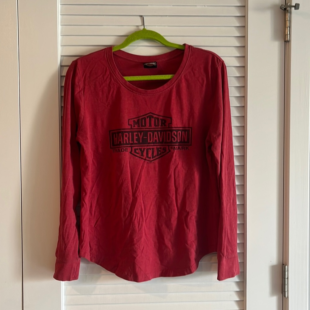 Size Medium Harley Davidson long sleeve